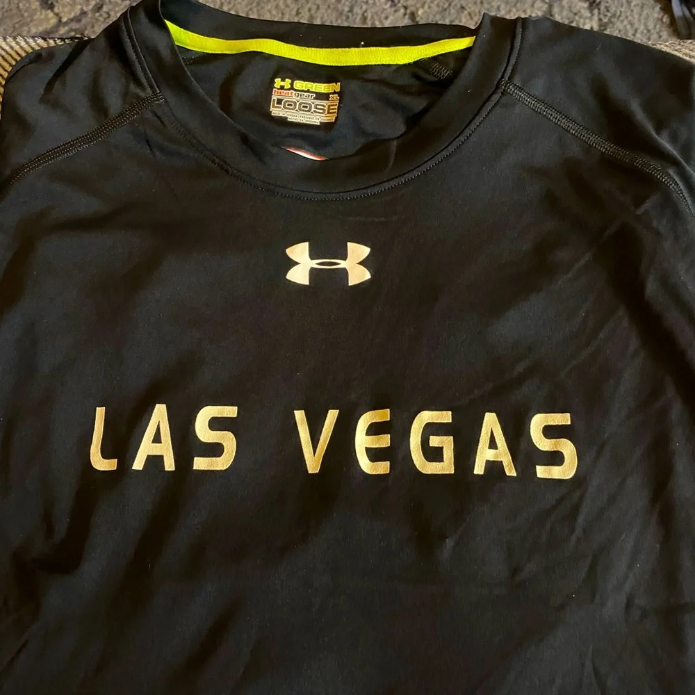 Under Armour size XL “Las Vegas” loose fit - Picture 1 of 3